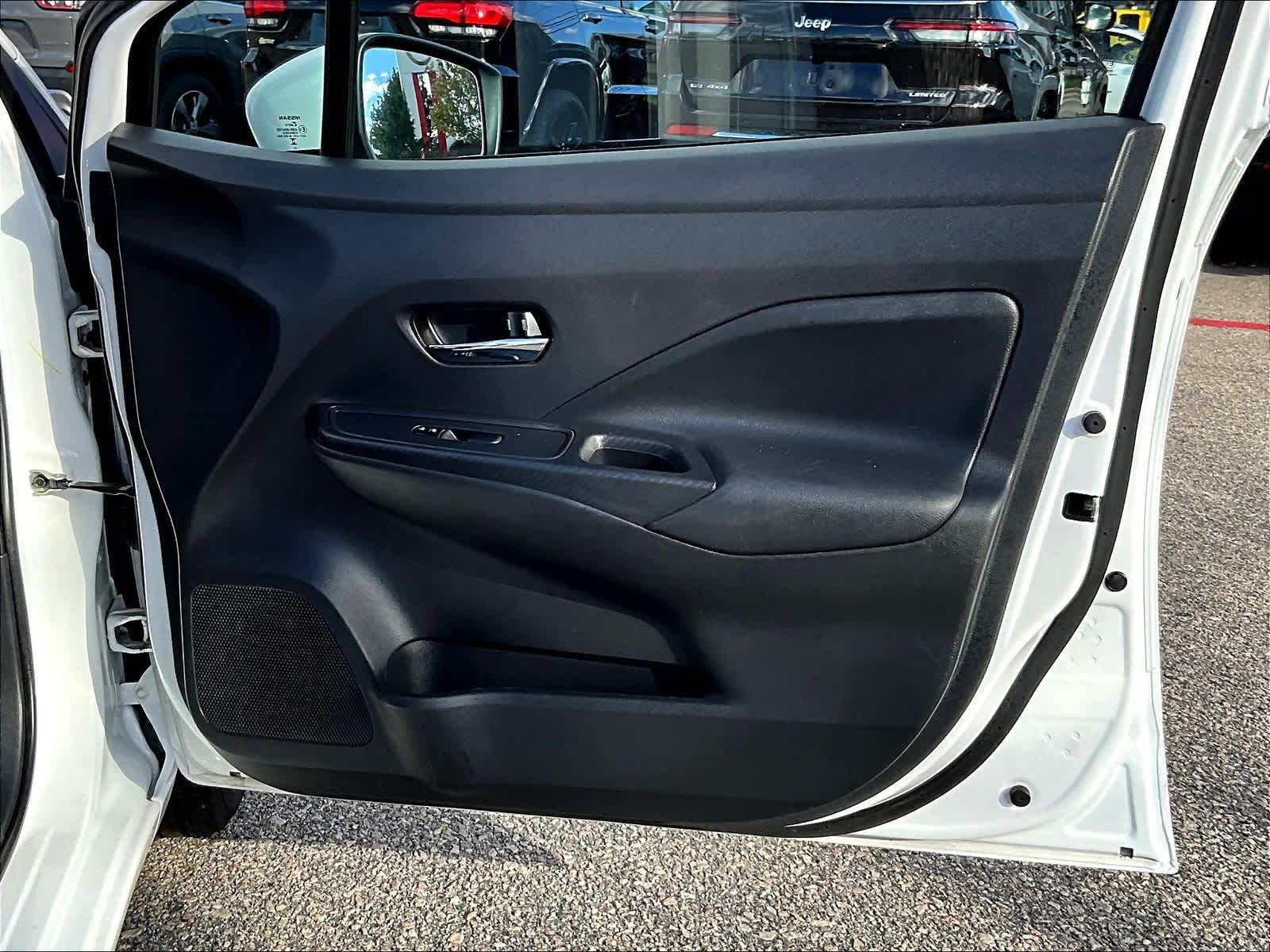 2023 Nissan Versa SV - Photo 12