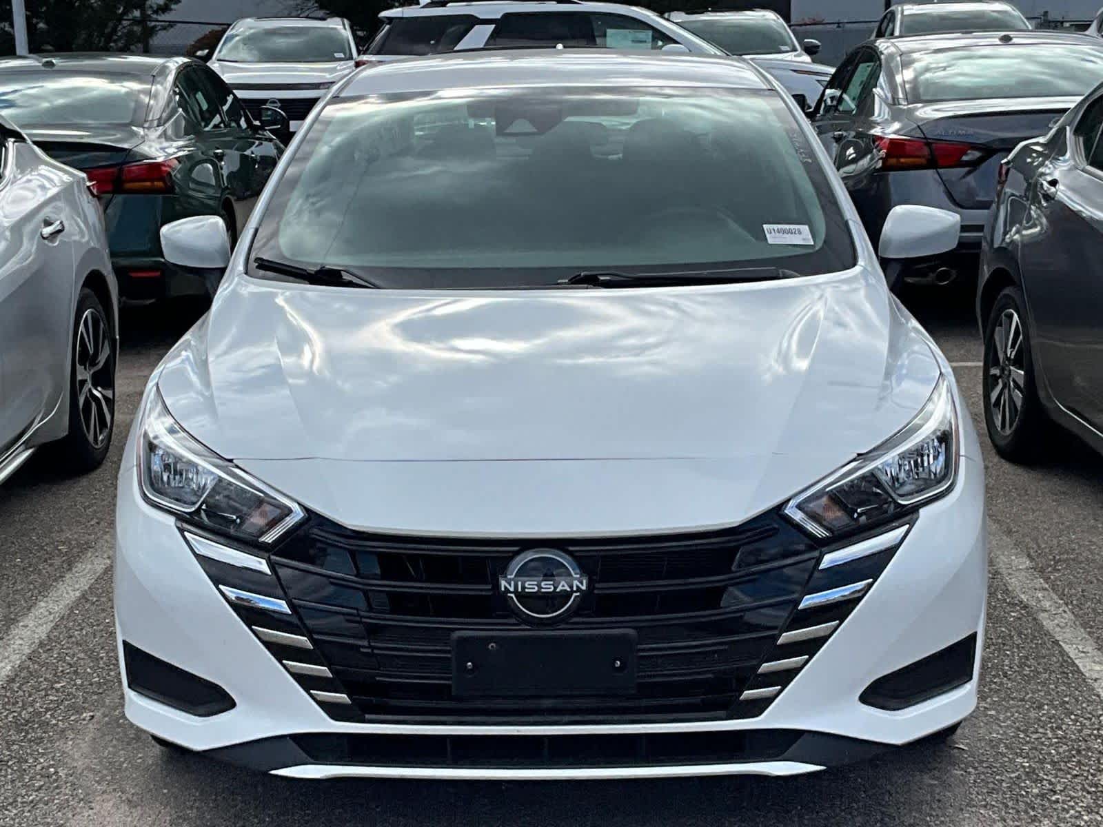 2023 Nissan Versa SV - Photo 2