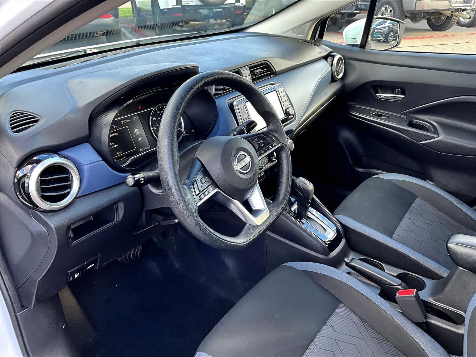 2023 Nissan Versa SV - Photo 8