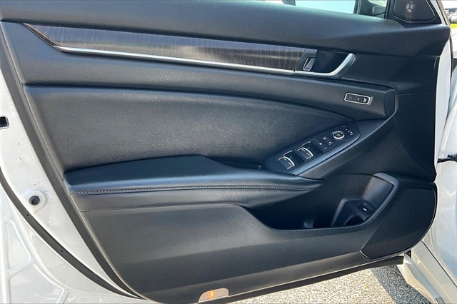 2021 Honda Accord EX-L - Photo 9