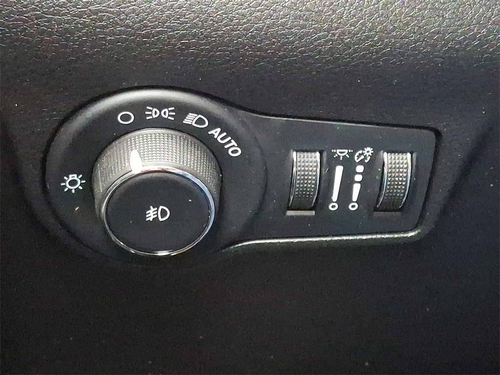 2022 Jeep Compass Latitude Lux - Photo 26