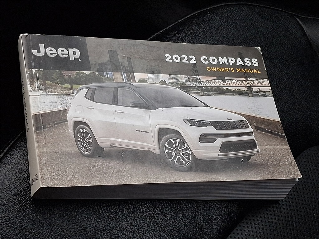 2022 Jeep Compass Latitude Lux - Photo 27