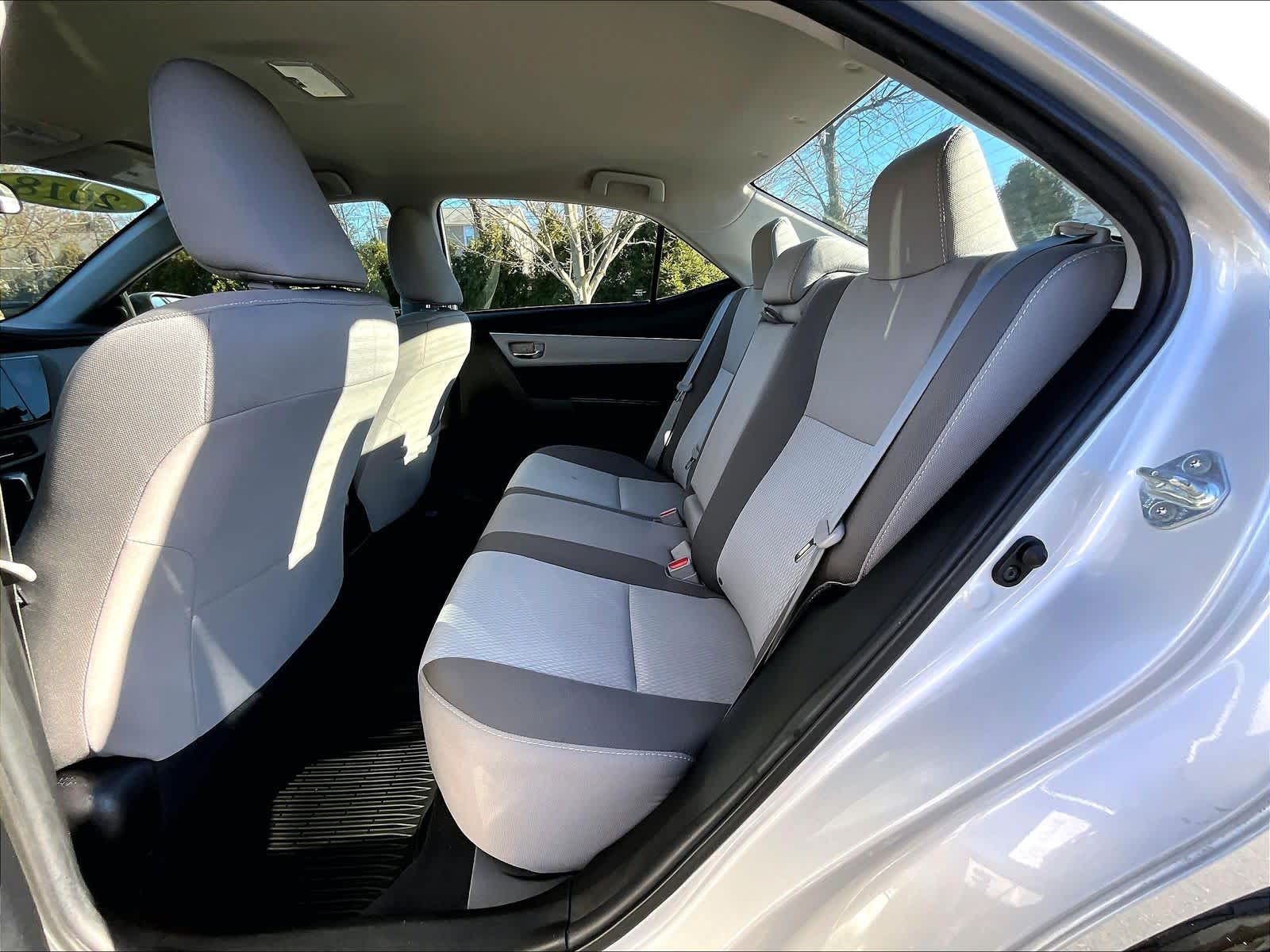 2018 Toyota Corolla LE - Photo 15