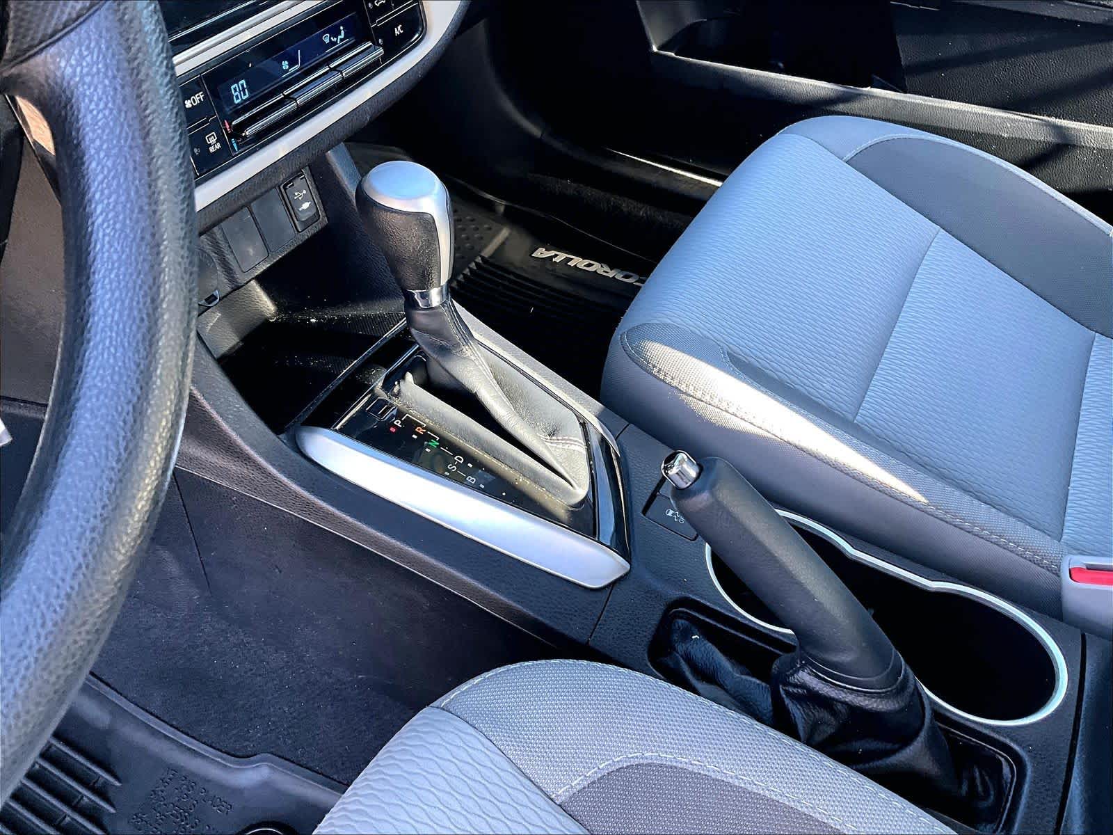 2018 Toyota Corolla LE - Photo 20