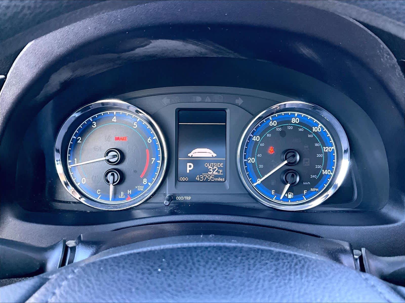 2018 Toyota Corolla LE - Photo 25