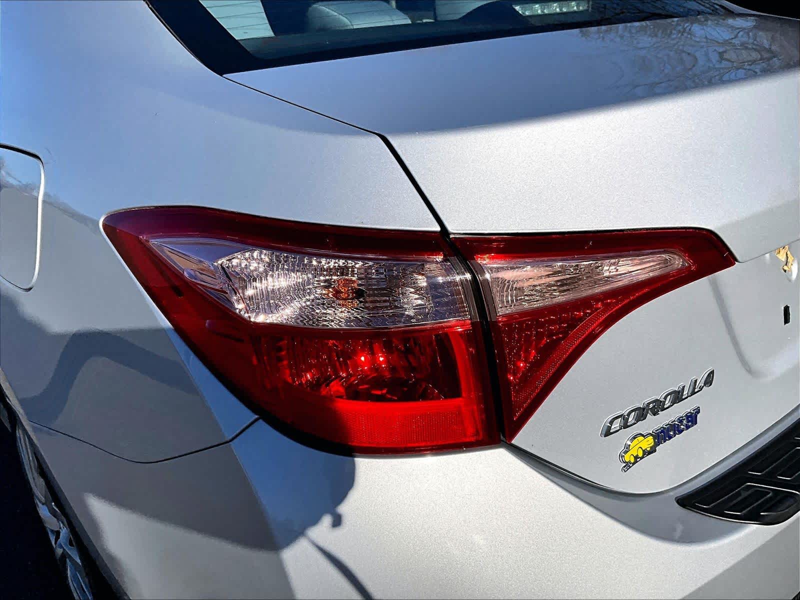 2018 Toyota Corolla LE - Photo 33