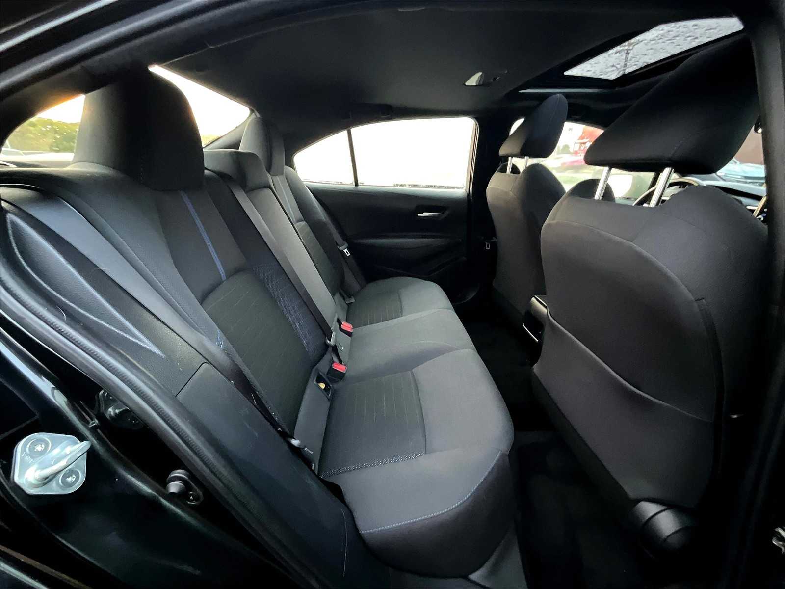 2021 Toyota Corolla SE - Photo 16