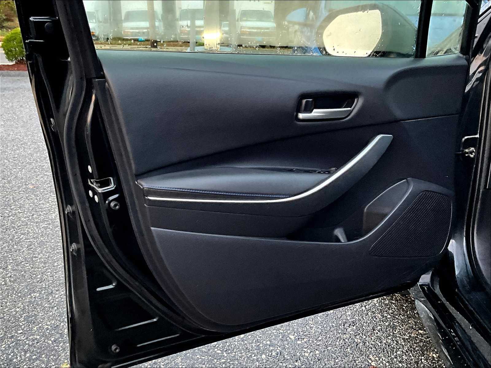 2021 Toyota Corolla SE - Photo 9