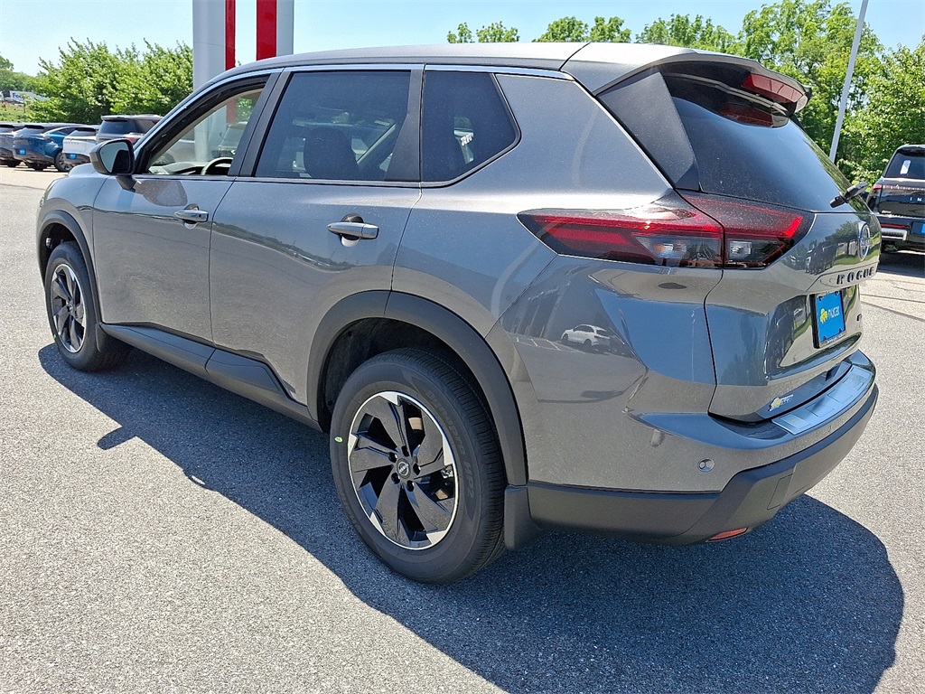 2025 Nissan Rogue SV - Photo 3
