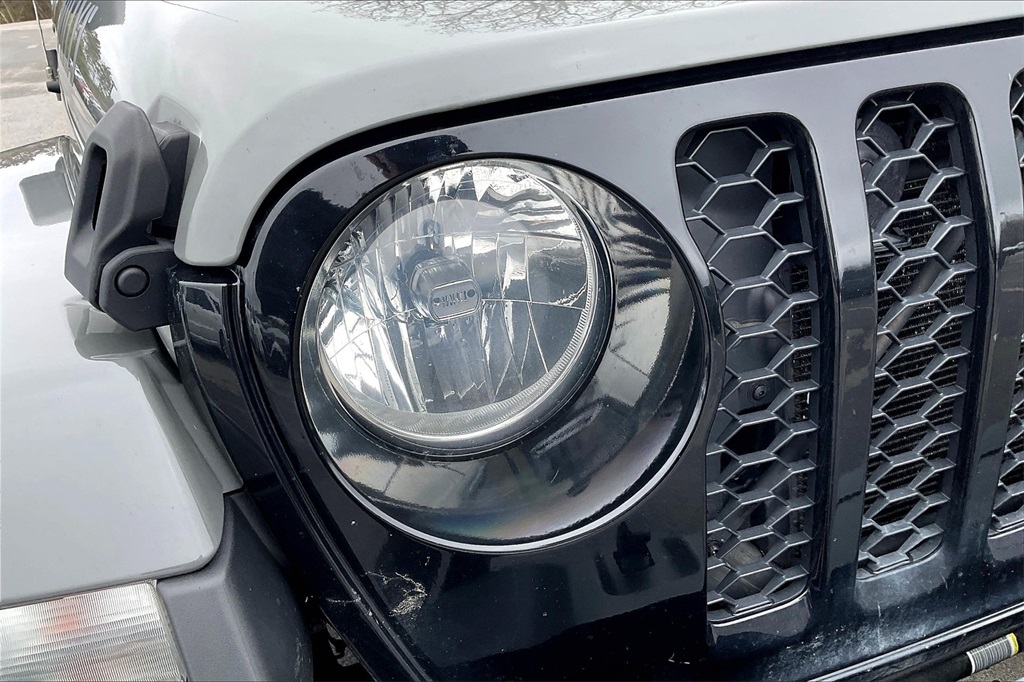 2021 Jeep Gladiator Willys - Photo 28