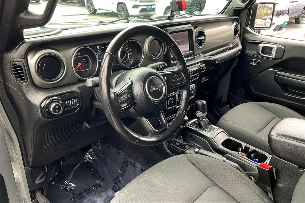 2021 Jeep Gladiator Willys - Photo 8
