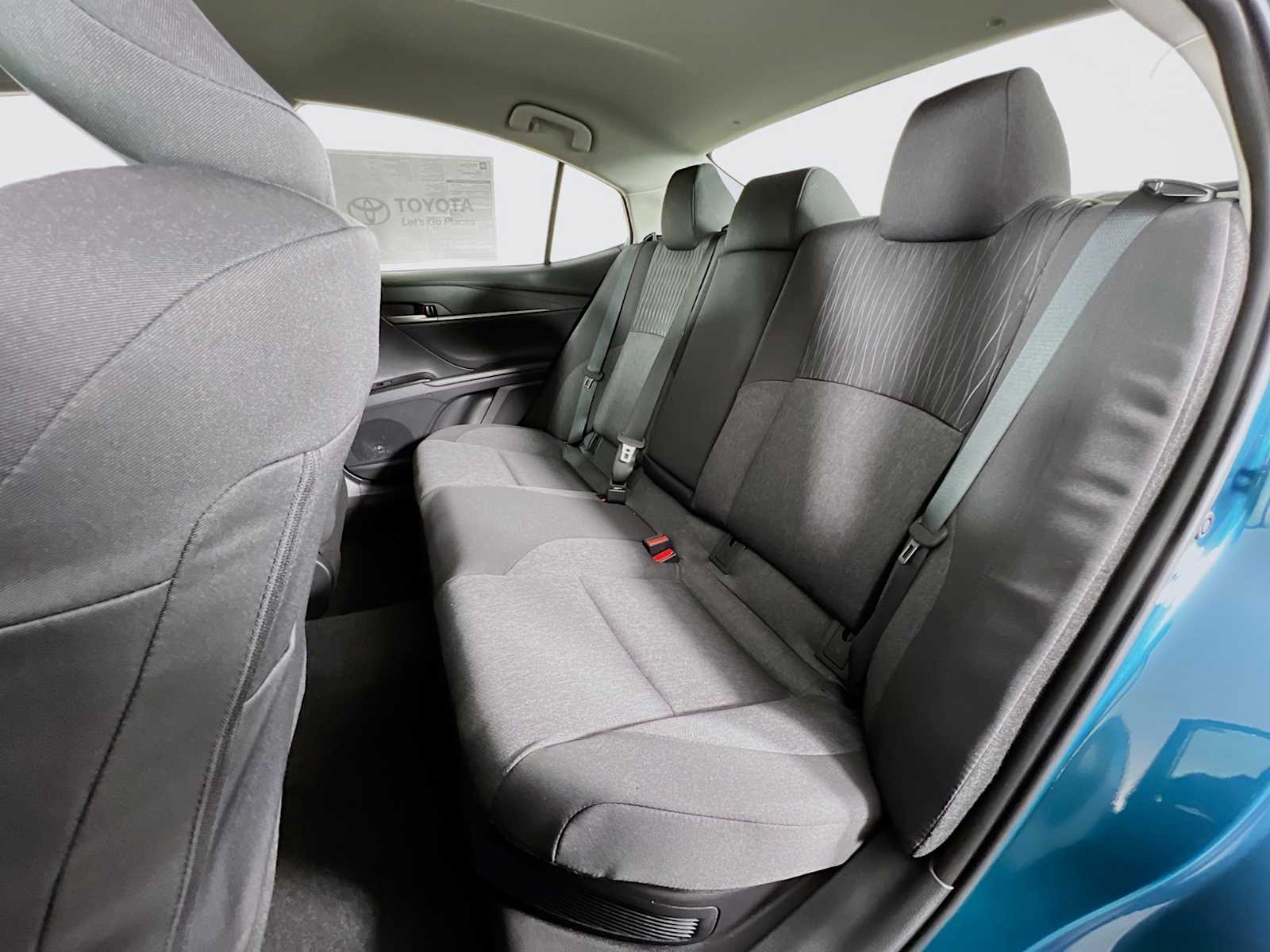 2026 Toyota Camry LE - Photo 13