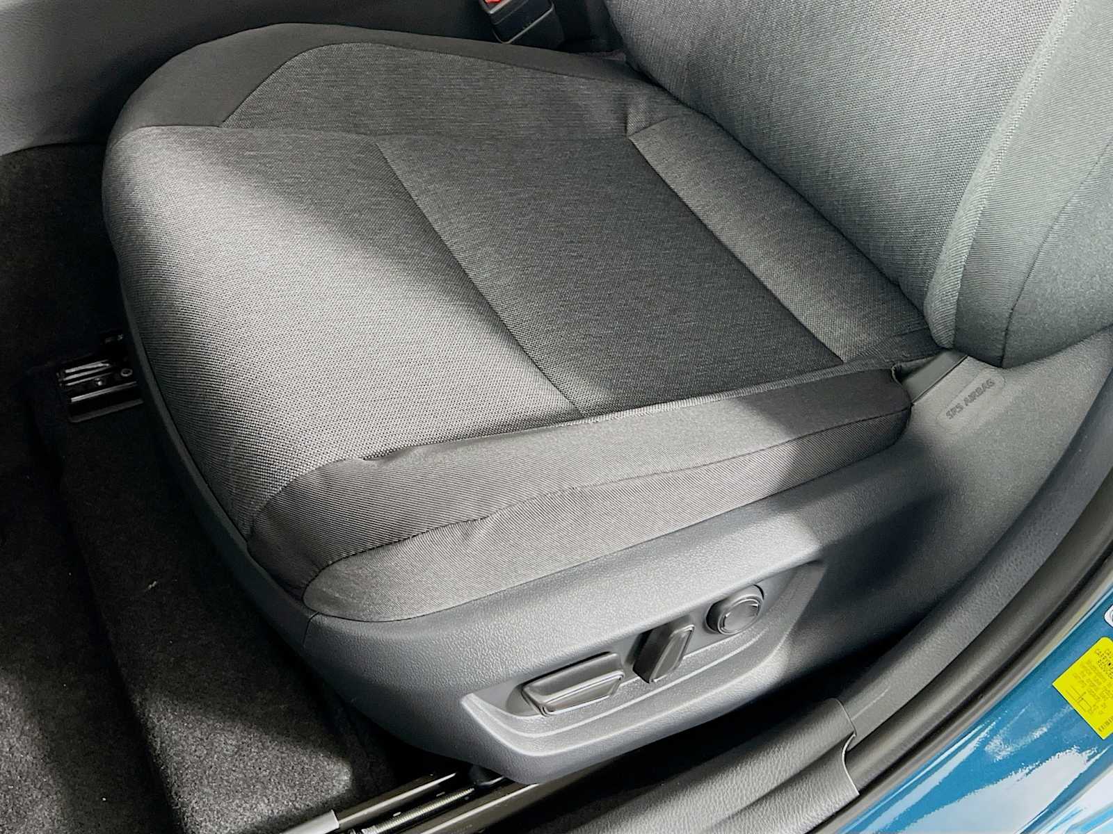 2026 Toyota Camry LE - Photo 17