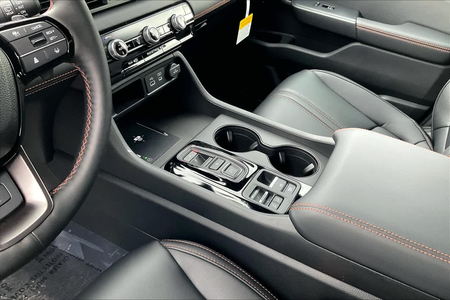 2025 Honda Pilot TrailSport - Photo 14