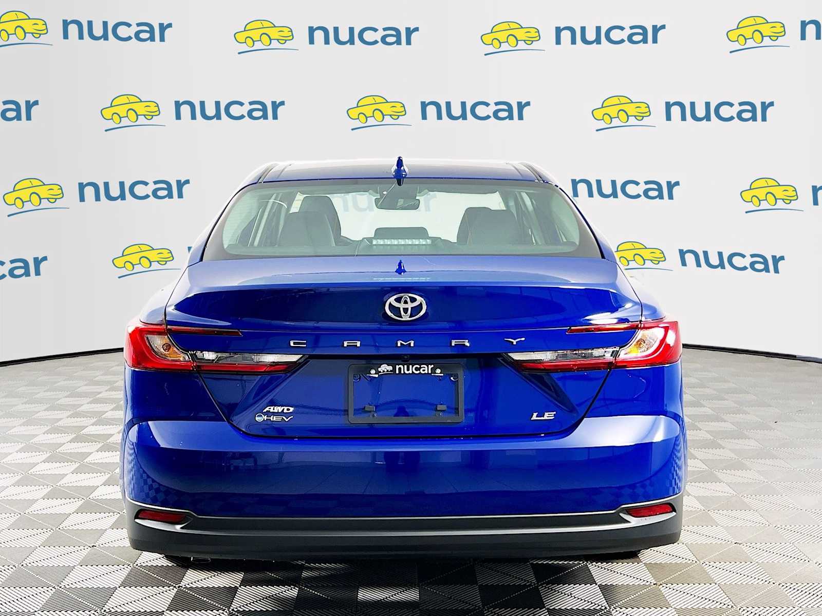 2025 Toyota Camry LE - Photo 5