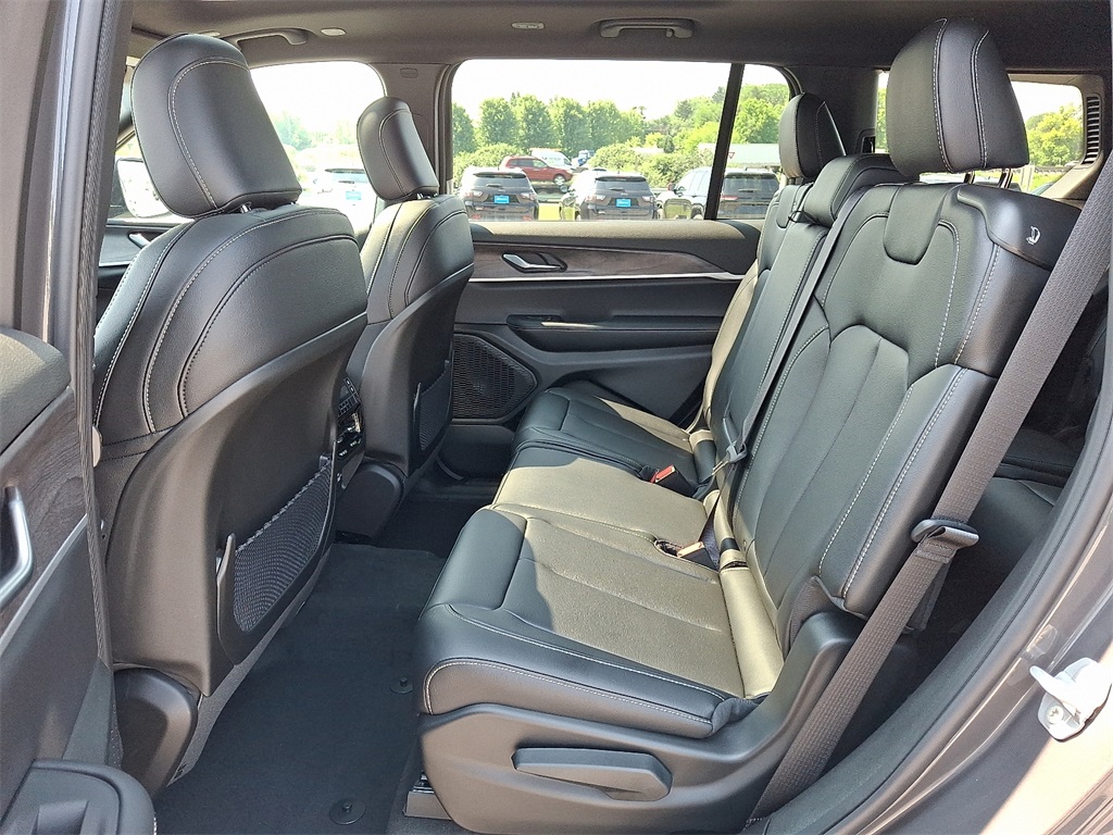 2025 Jeep Grand Cherokee L Limited - Photo 6