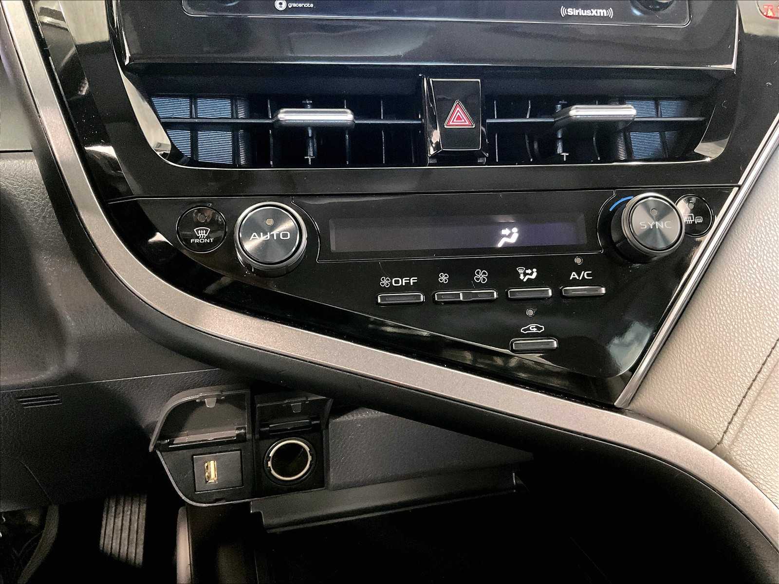 2023 Toyota Camry SE - Photo 25