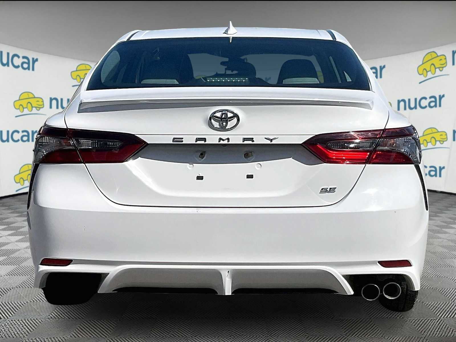 2023 Toyota Camry SE - Photo 5