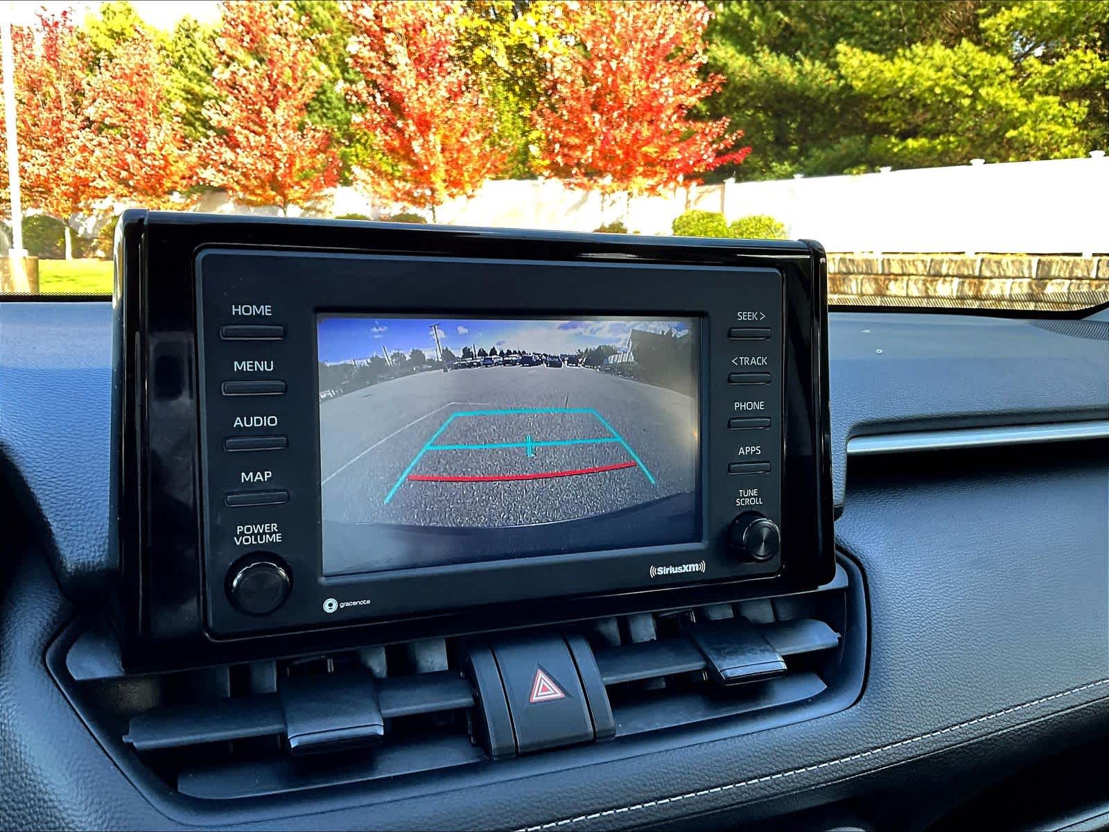 2022 Toyota RAV4 XLE - Photo 19