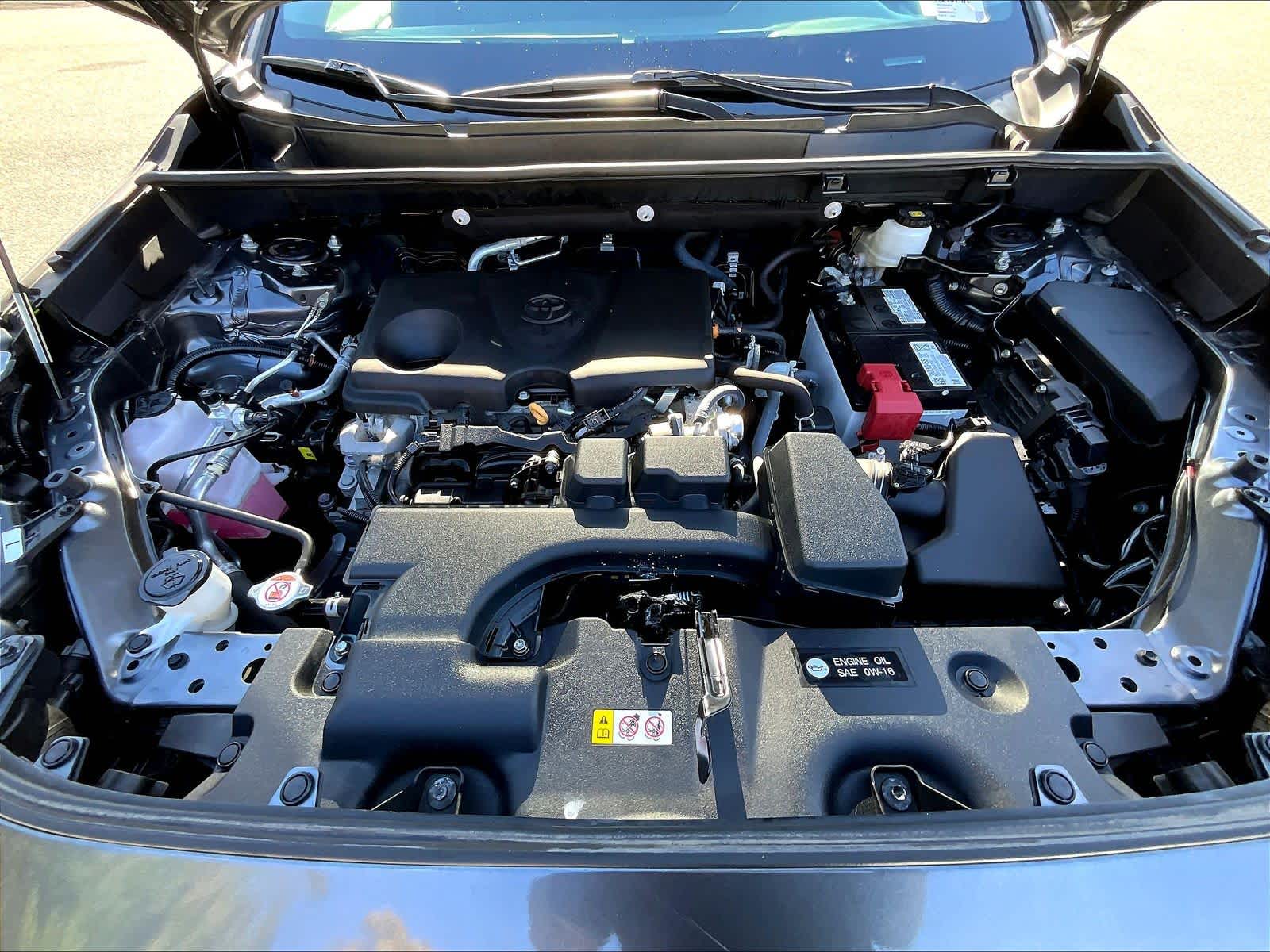 2022 Toyota RAV4 XLE - Photo 30
