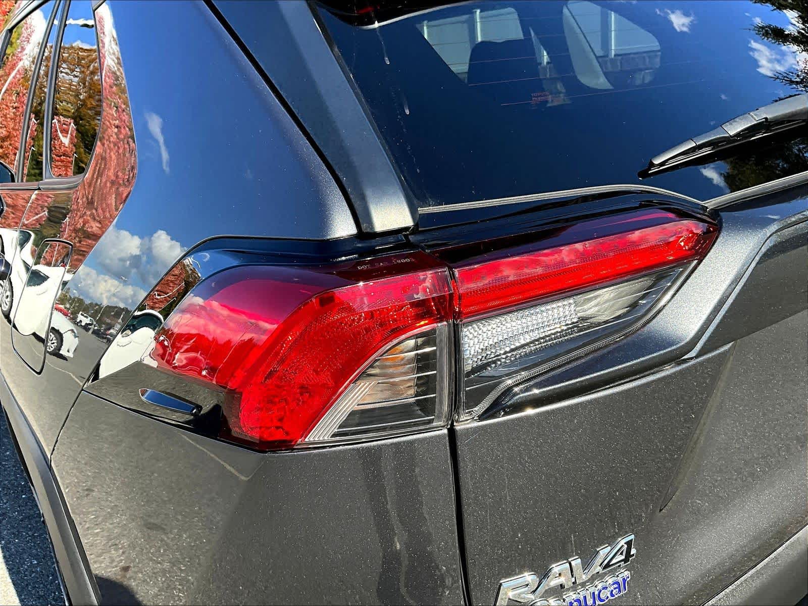2022 Toyota RAV4 XLE - Photo 34