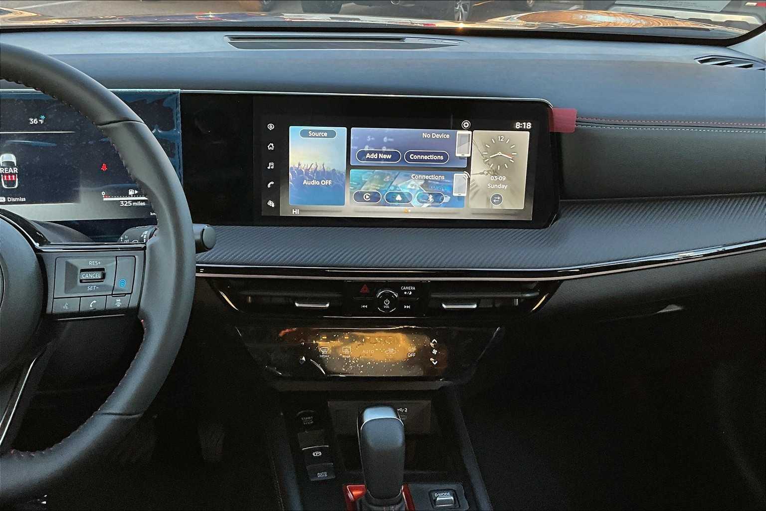 2025 Nissan Kicks SR - Photo 13