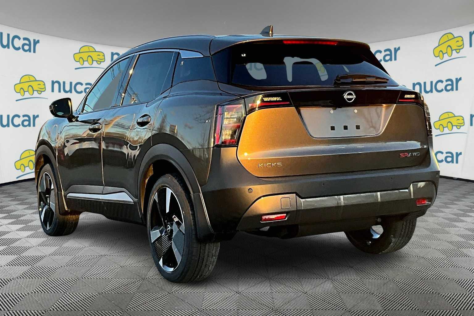 2025 Nissan Kicks SR - Photo 5
