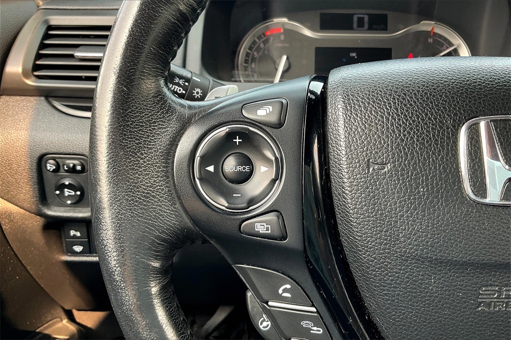 2017 Honda Pilot Touring - Photo 23