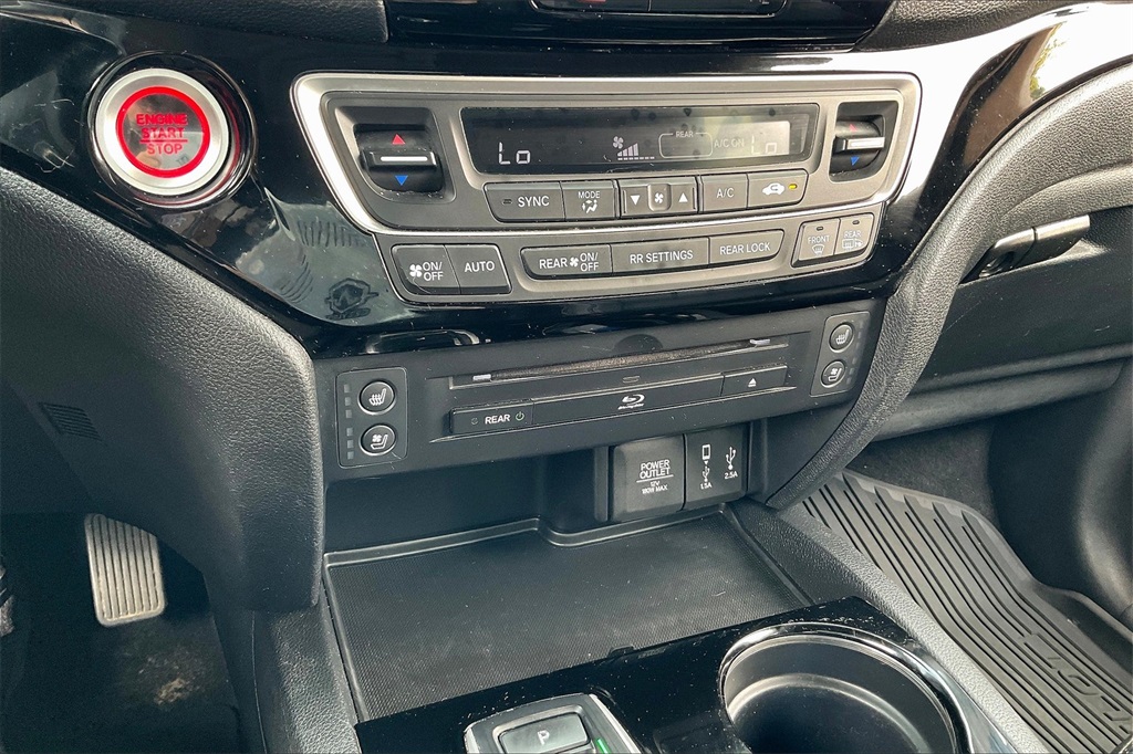 2017 Honda Pilot Touring - Photo 26