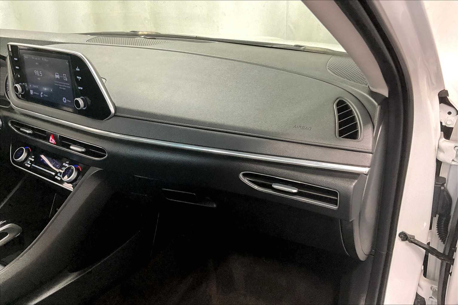 2022 Hyundai Sonata SEL - Photo 13