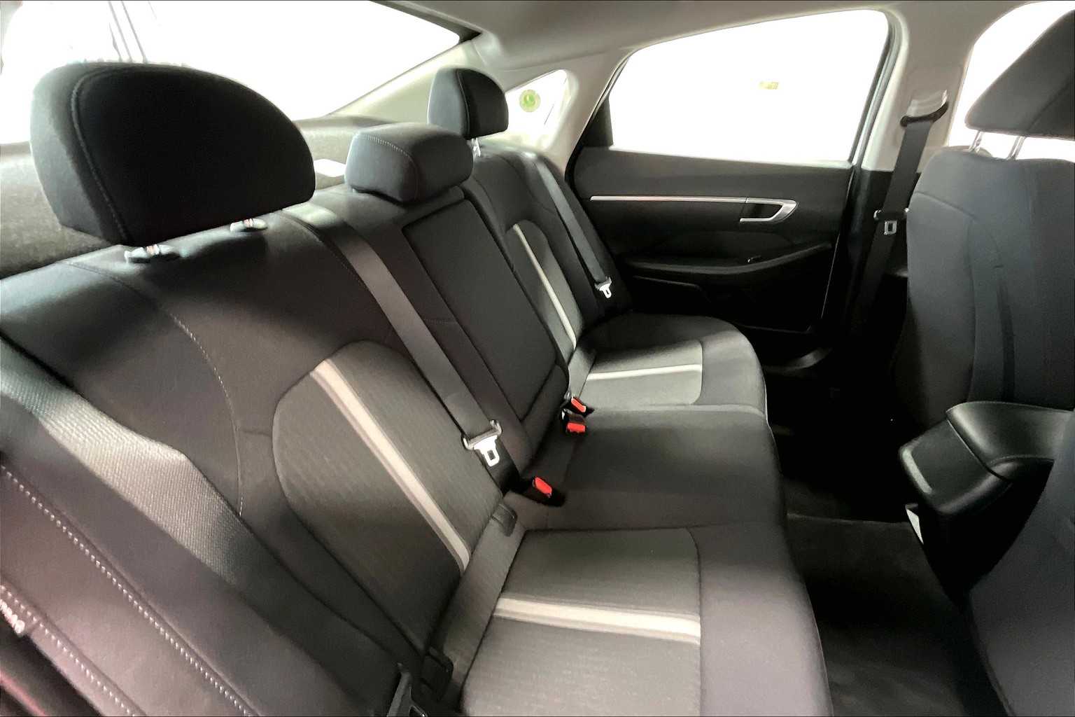 2022 Hyundai Sonata SEL - Photo 16
