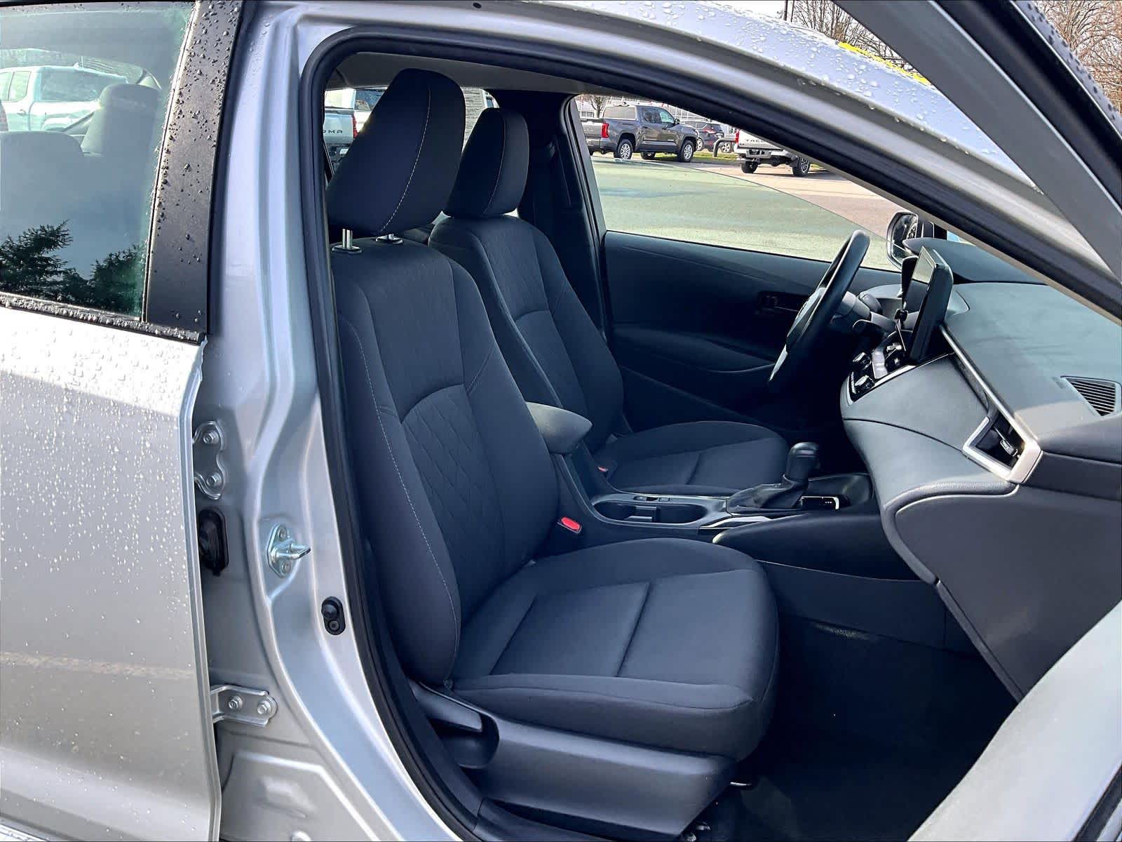 2023 Toyota Corolla LE - Photo 11