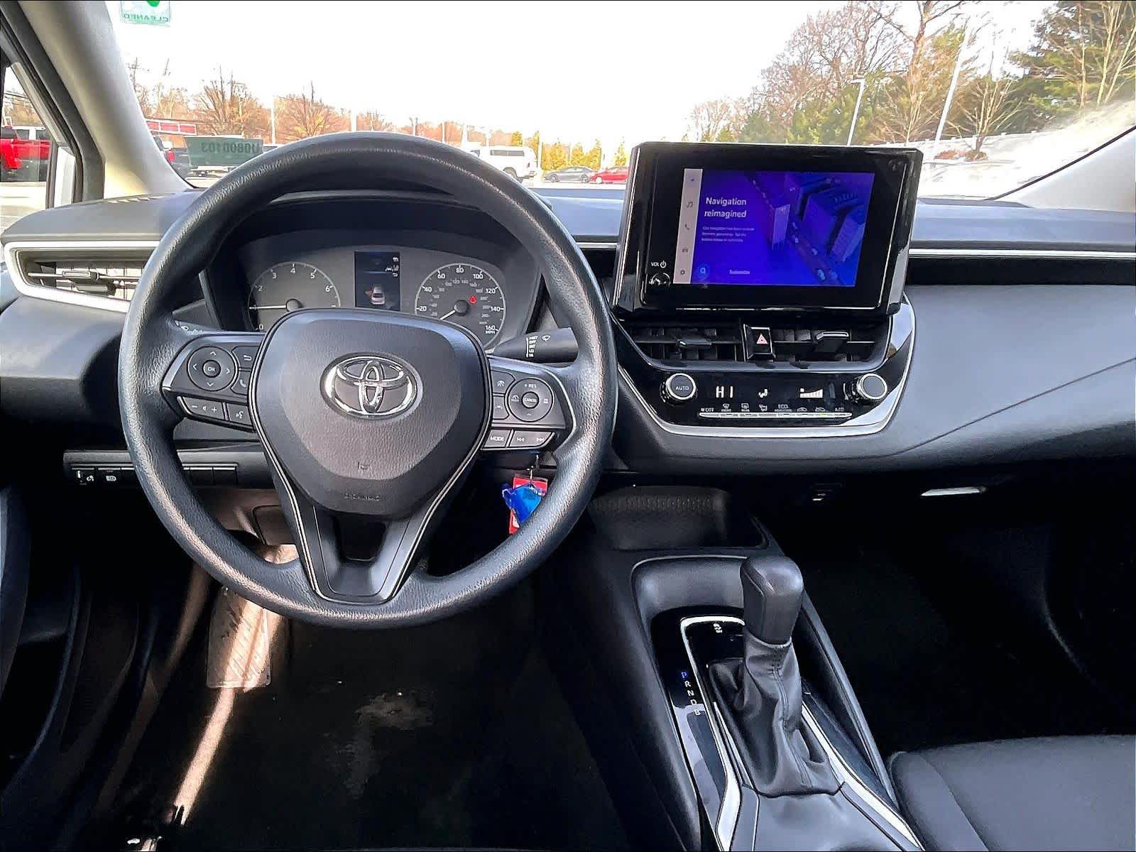 2023 Toyota Corolla LE - Photo 17