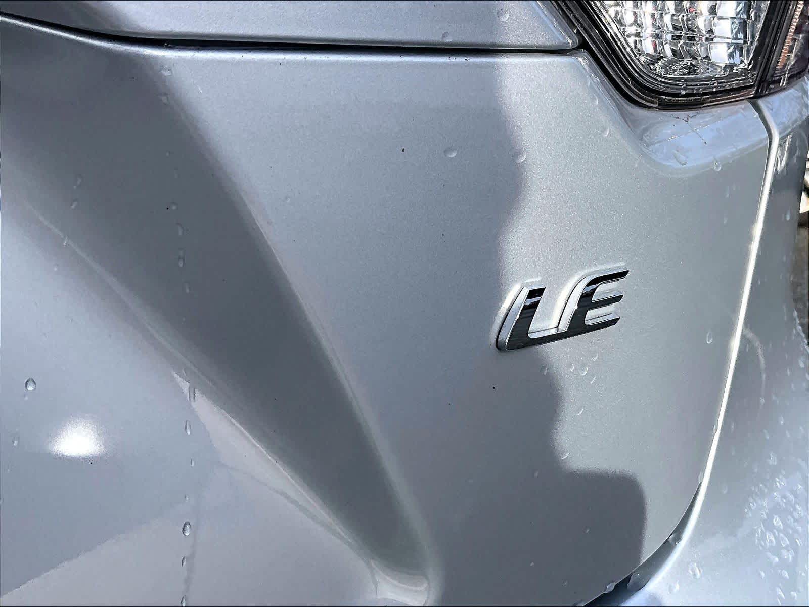 2023 Toyota Corolla LE - Photo 28