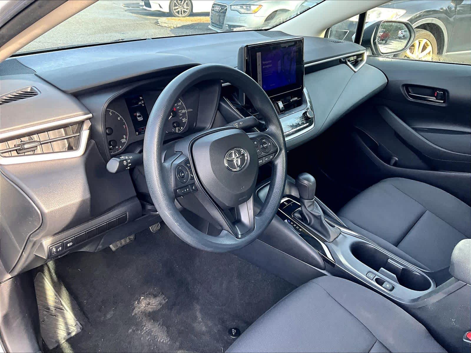 2023 Toyota Corolla LE - Photo 8