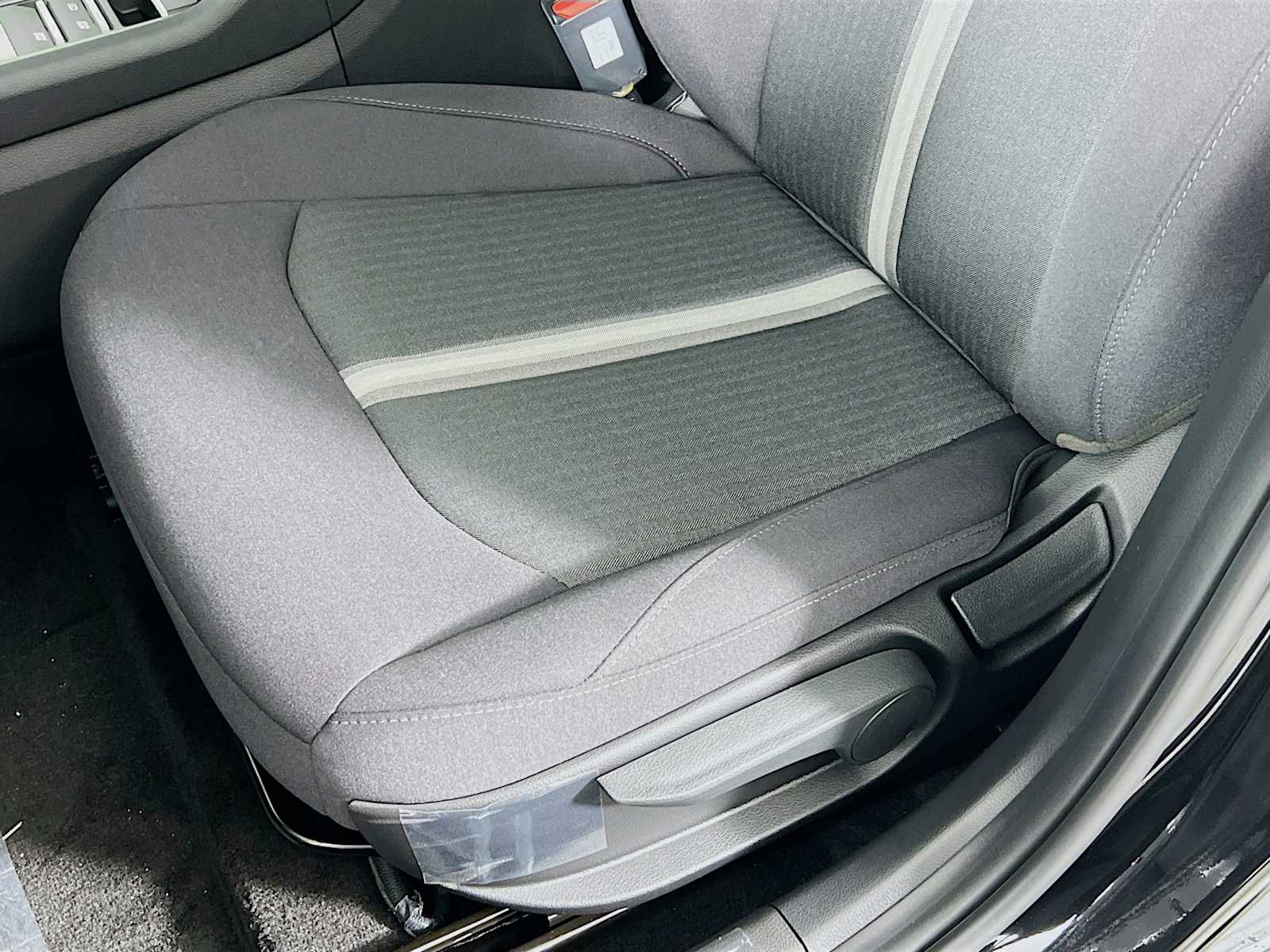 2025 Hyundai Sonata SE - Photo 16