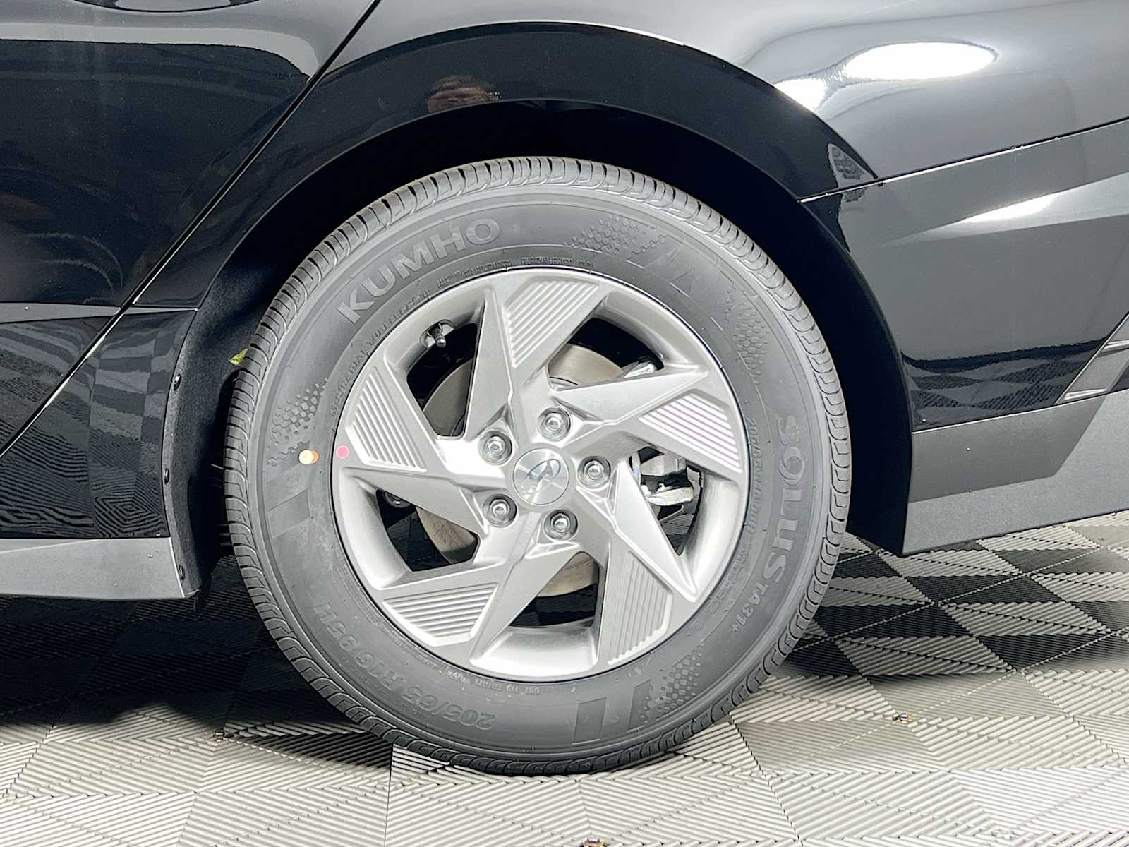 2025 Hyundai Sonata SE - Photo 18