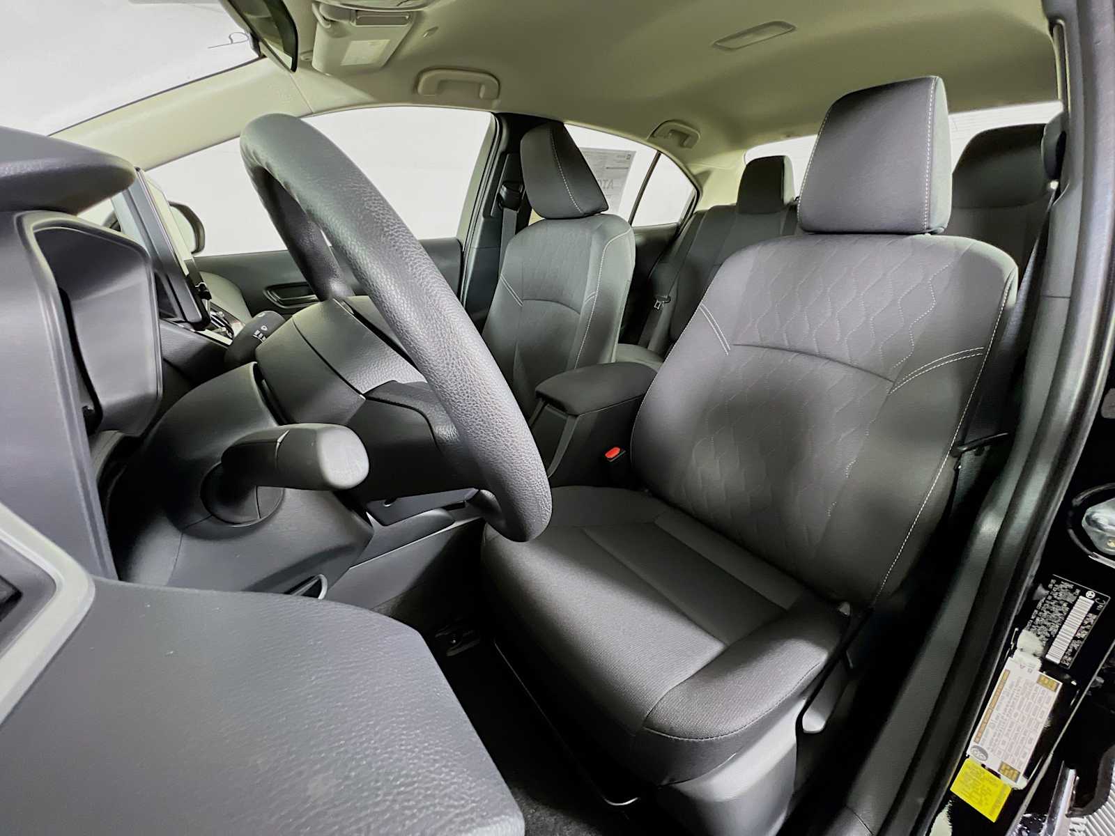 2026 Toyota Corolla Hybrid LE - Photo 12