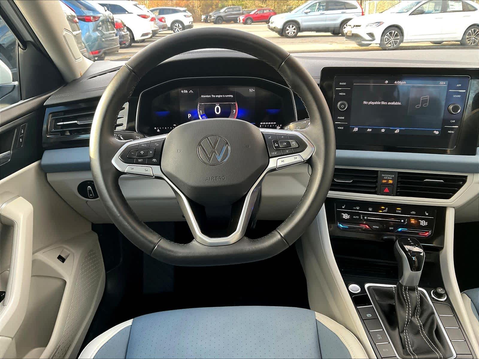 2025 Volkswagen Jetta SE - Photo 17