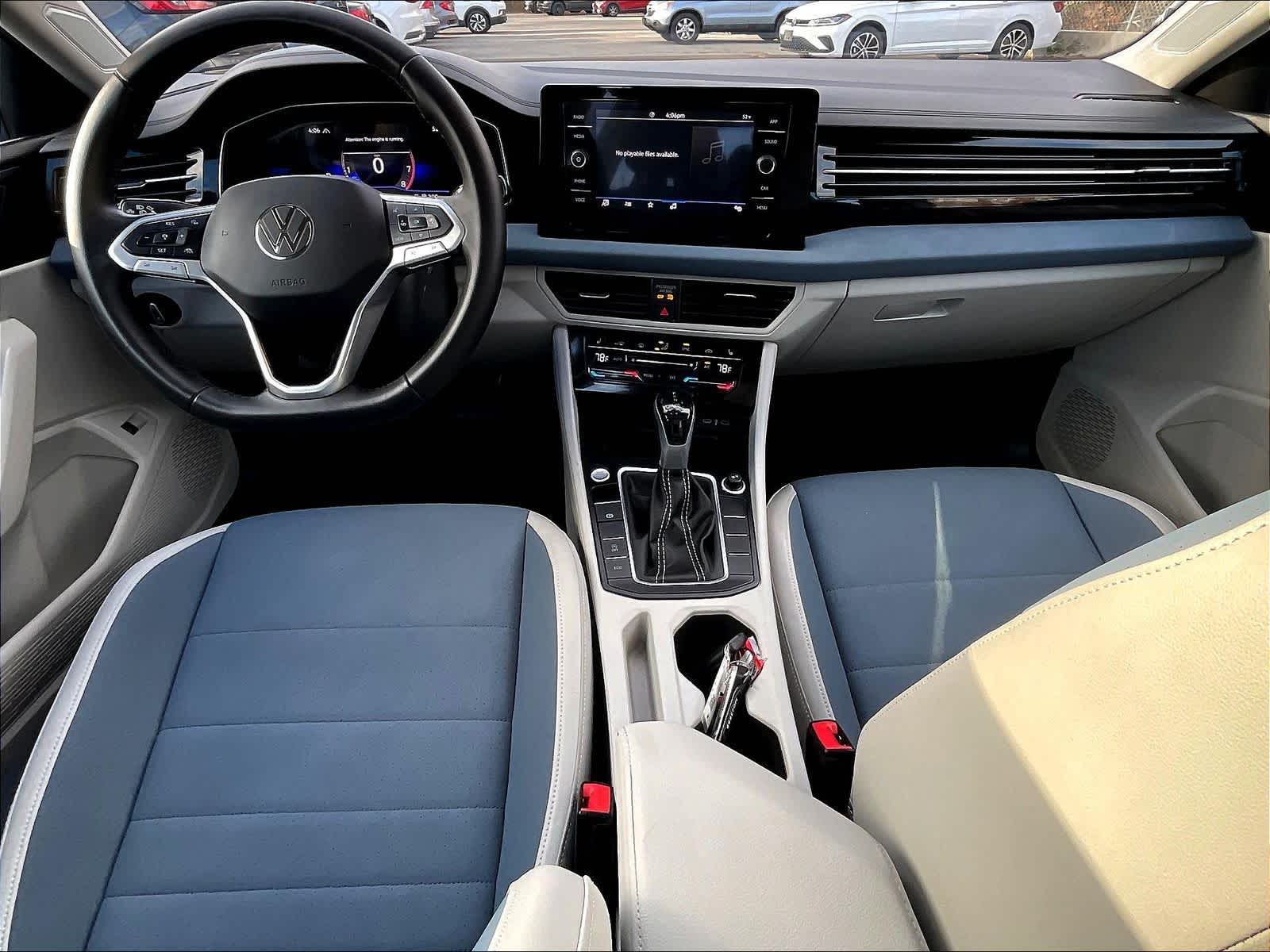 2025 Volkswagen Jetta SE - Photo 21