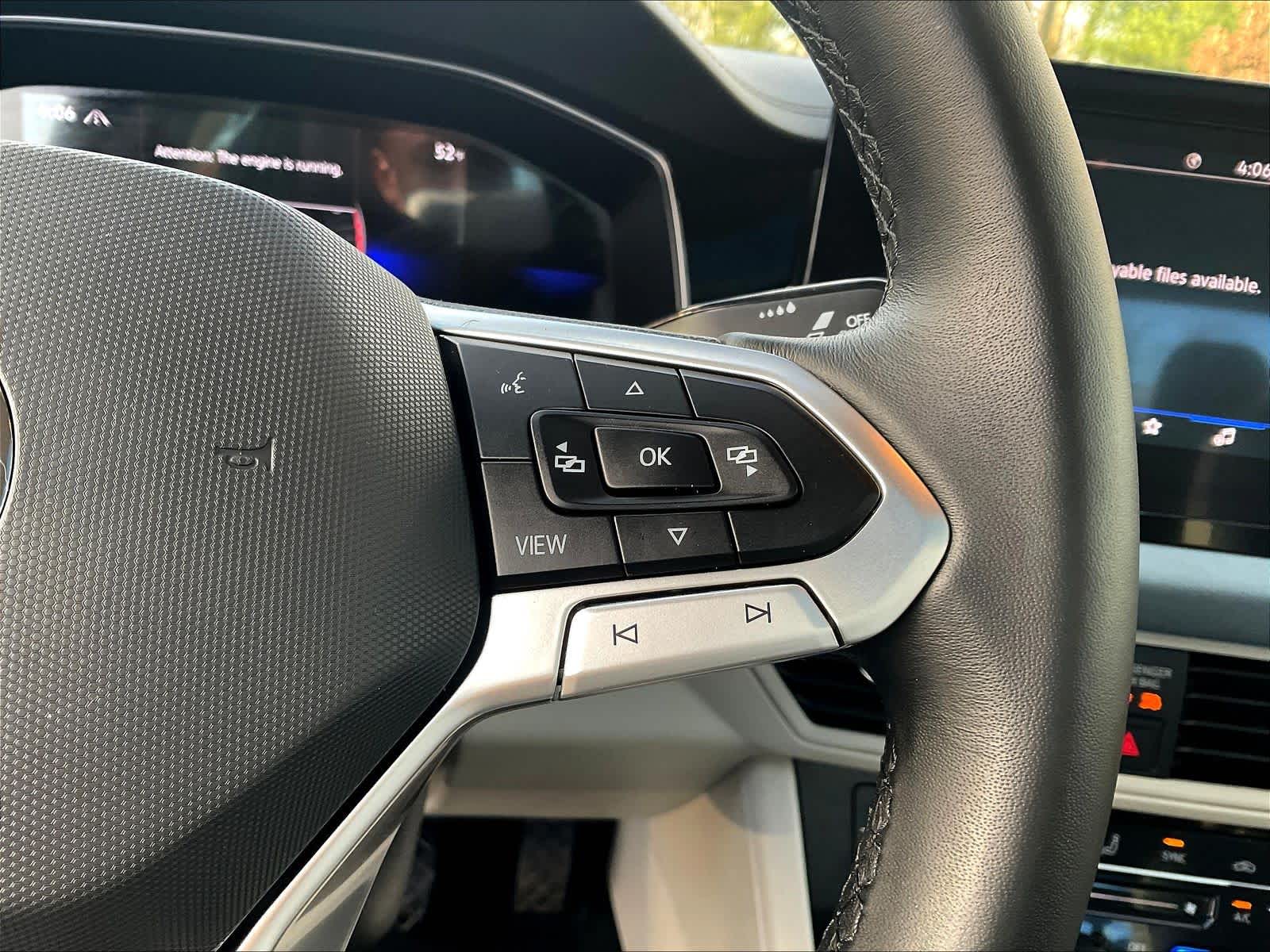 2025 Volkswagen Jetta SE - Photo 24