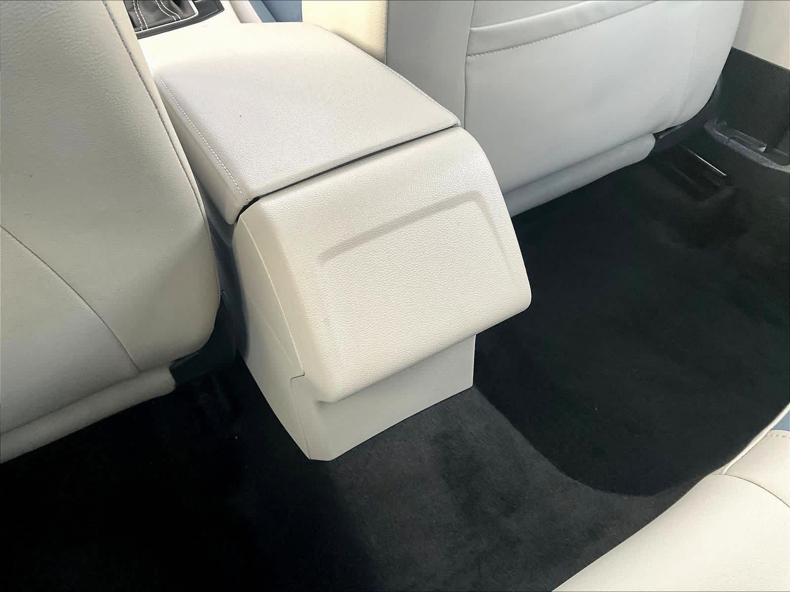 2025 Volkswagen Jetta SE - Photo 27