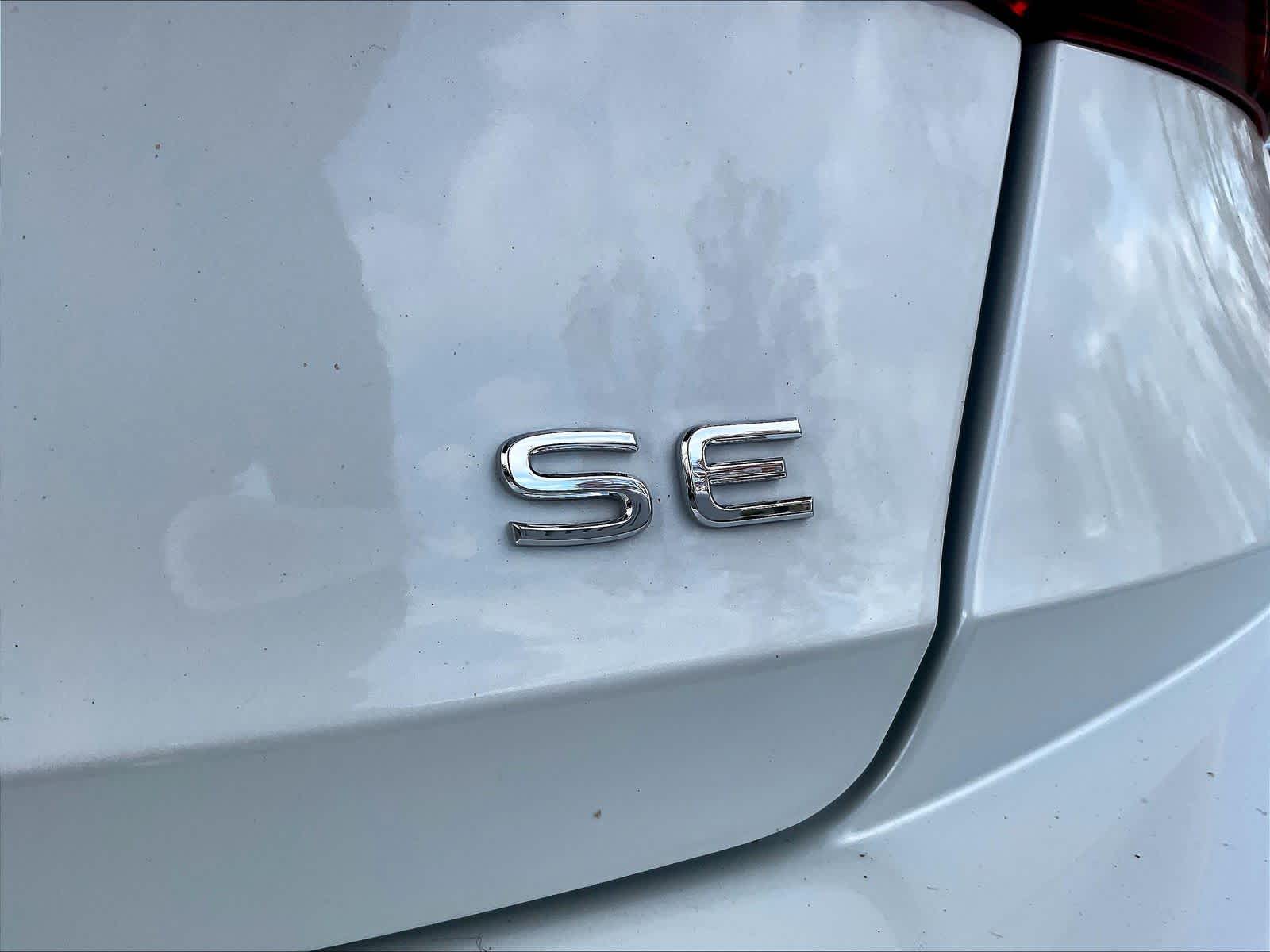 2025 Volkswagen Jetta SE - Photo 28