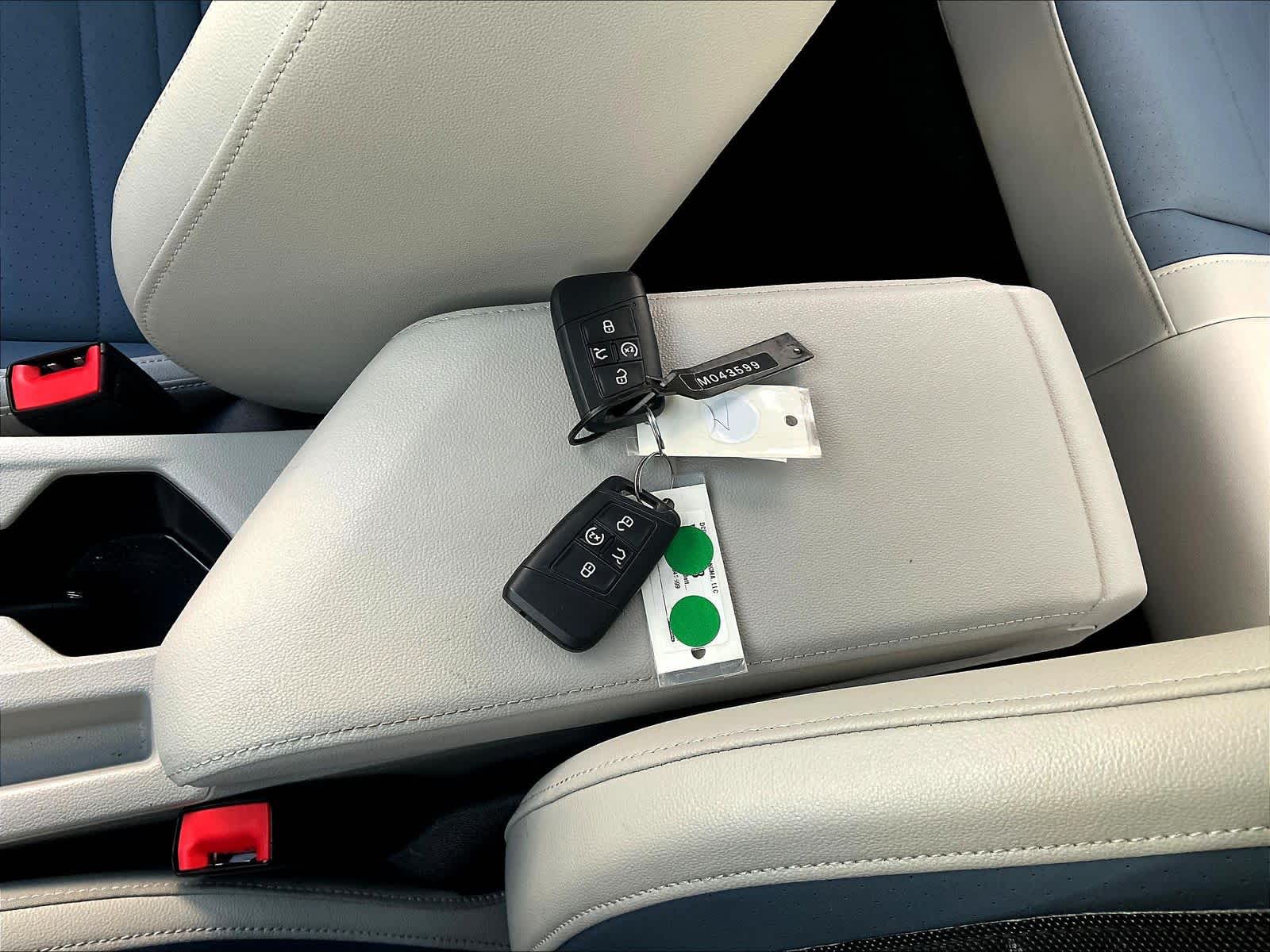 2025 Volkswagen Jetta SE - Photo 30