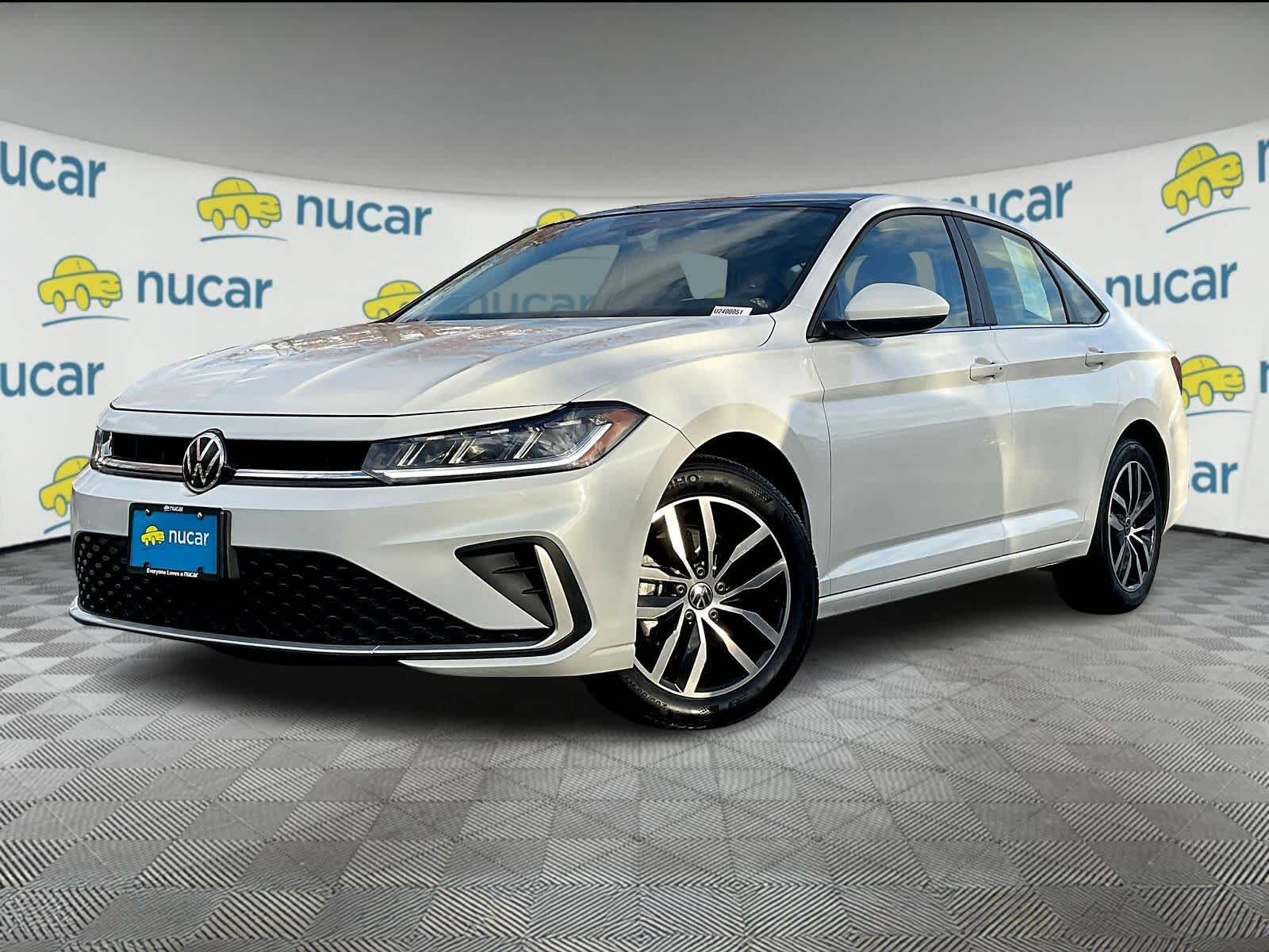 2025 Volkswagen Jetta SE - Photo 3