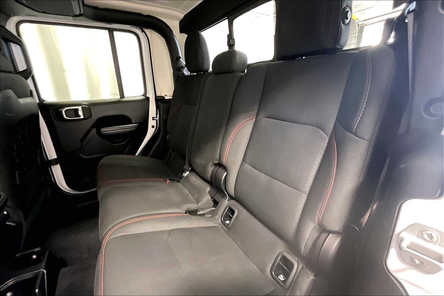 2020 Jeep Gladiator Rubicon - Photo 15