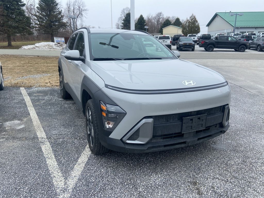 2025 Hyundai Kona SEL - Photo 1