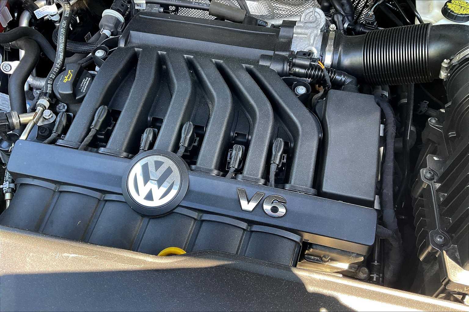 2023 Volkswagen Atlas 3.6L V6 SE w/Technology - Photo 36