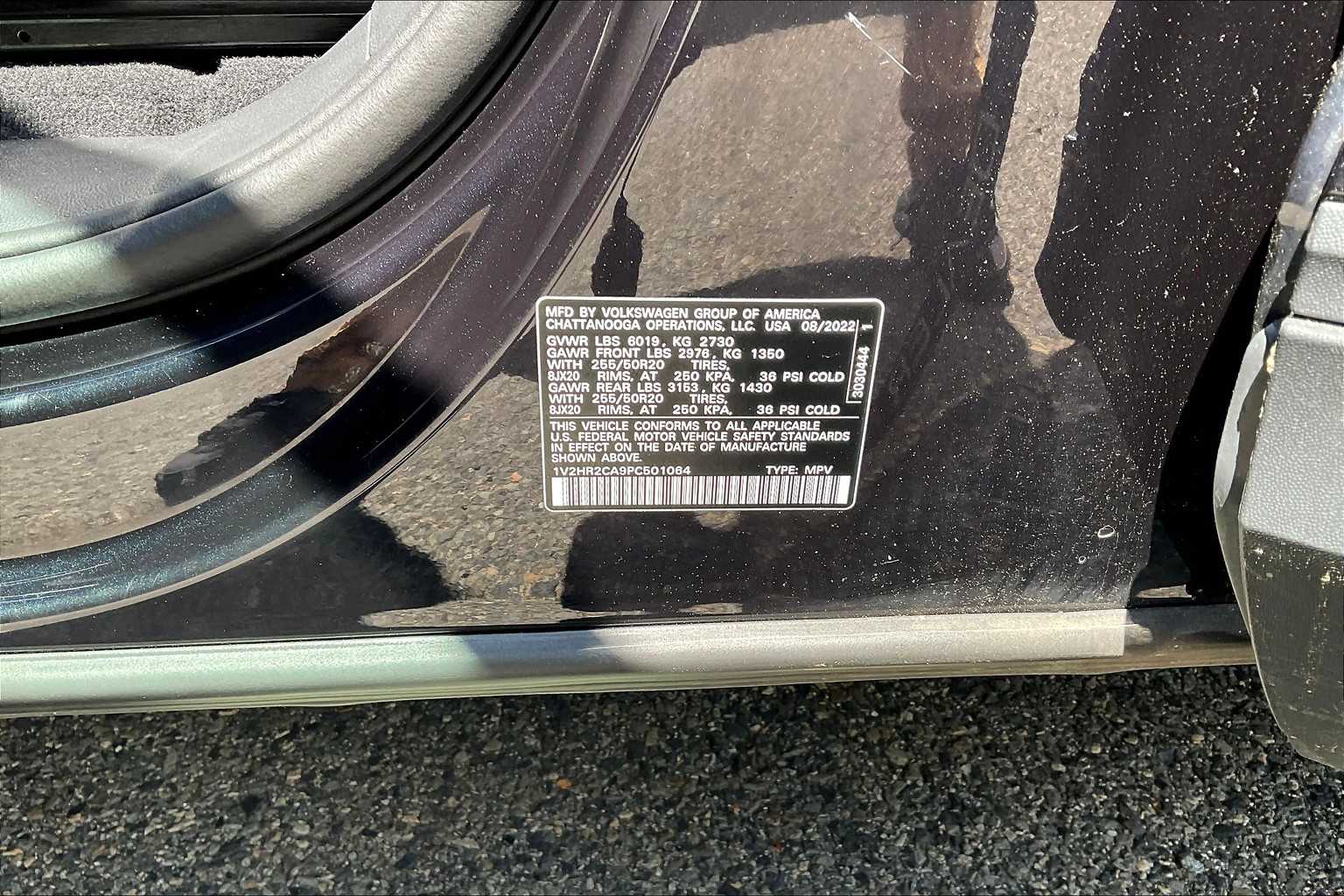 2023 Volkswagen Atlas 3.6L V6 SE w/Technology - Photo 37
