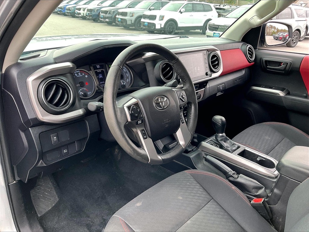 2021 Toyota Tacoma SR5 - Photo 8